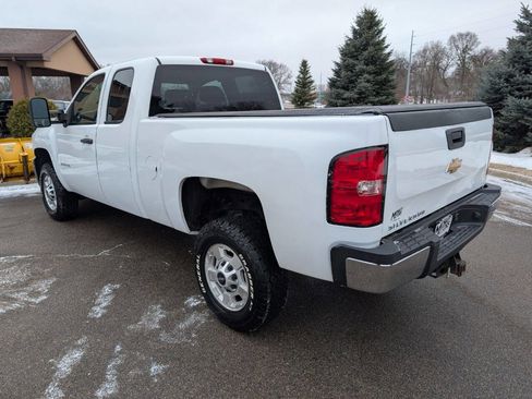 Used 2013 Chevrolet Silverado 2500 W/T w/ Snow Plow Prep Package image 8