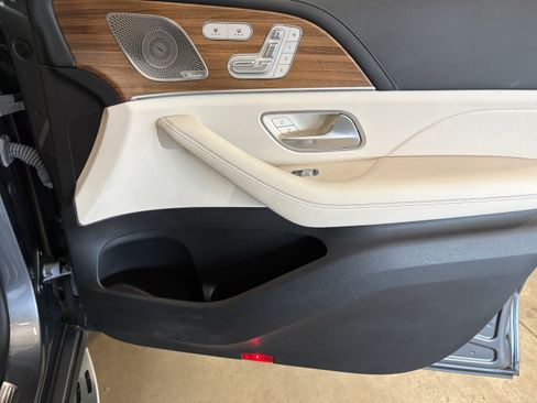 Used 2022 Mercedes-Benz GLE 450 4MATIC image 37