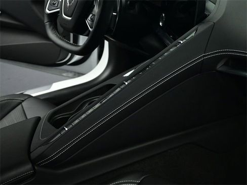 Used 2022 Chevrolet Corvette Stingray Preferred Cpe w/ Battery Protection Package image 28