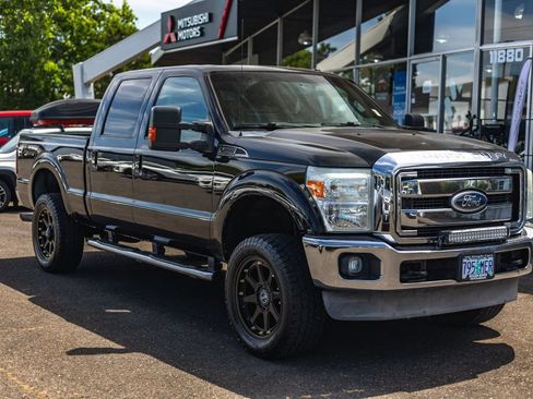 Used 2011 Ford F250 Lariat w/ FX4 4X4 Off-Road Pkg image 6