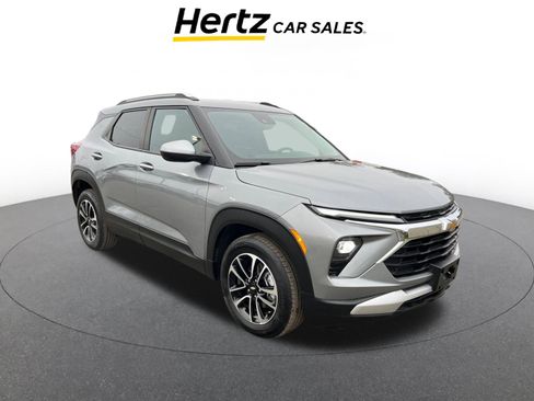 Used 2025 Chevrolet TrailBlazer LT image 1