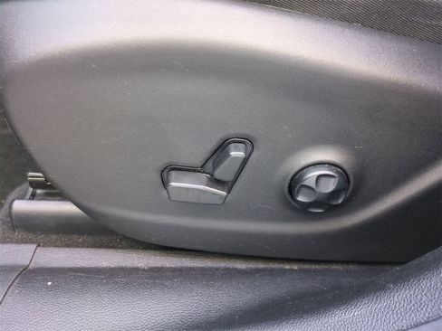 Certified 2021 Jeep Cherokee Latitude Lux image 17