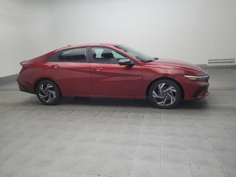 Used 2025 Hyundai Elantra Sport FWD image 11