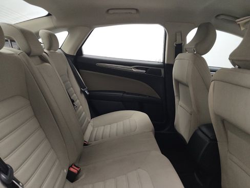 Used 2017 Ford Fusion S FWD image 19