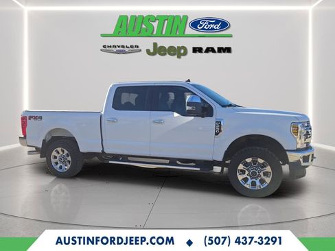 Certified 2019 Ford F250 Lariat w/ Chrome Package image 12