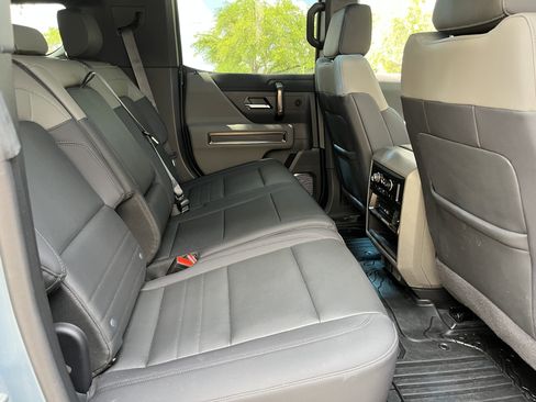 Used 2024 GMC Hummer EV 3X w/ Omega Edition AWD/4WD image 20