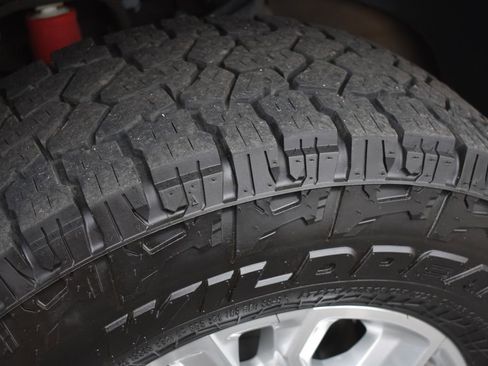 Certified 2024 Chevrolet Silverado 3500 LT w/ Convenience Package image 30