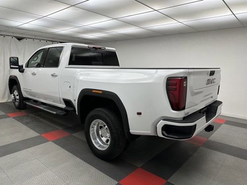 New 2026 GMC Sierra 3500 Denali w/ Denali Reserve Package image 4