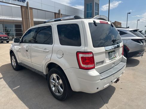 Used 2010 Ford Escape Limited AWD/4WD image 2