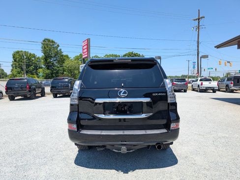 Used 2016 Lexus GX 460 w/ Premium Package AWD/4WD image 8
