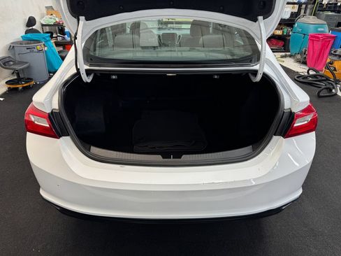 Used 2023 Chevrolet Malibu LT FWD image 6