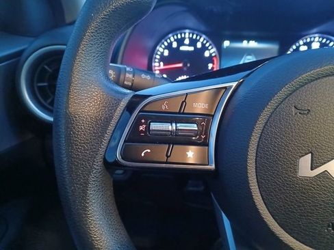 Certified 2022 Kia Forte LXS image 29