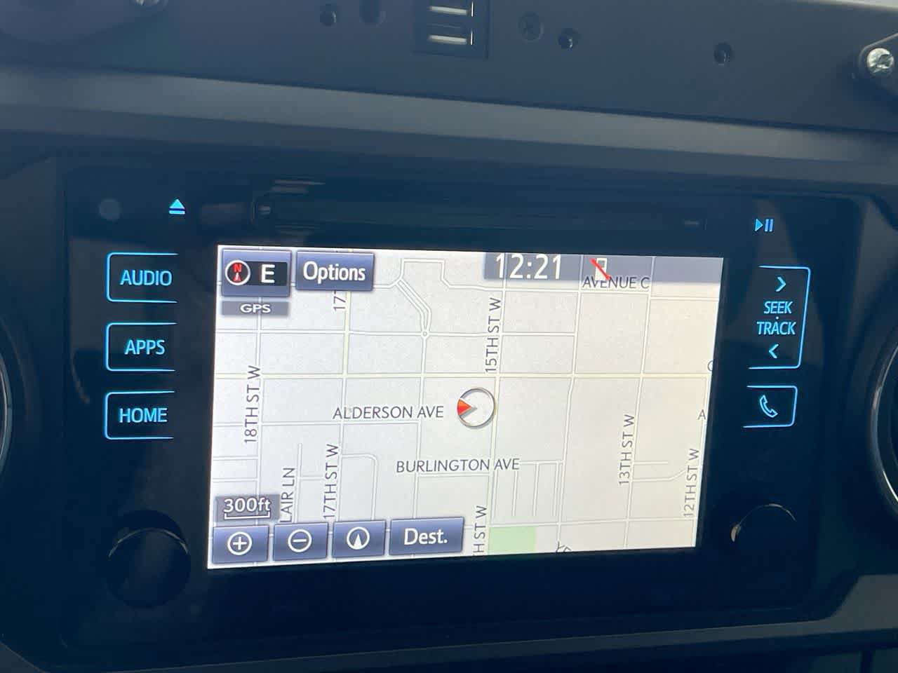 Used 2017 Toyota Tacoma TRD Sport AWD/4WD image 18