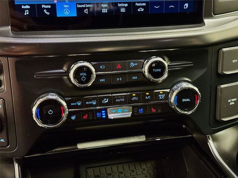 Used 2025 Ford F150 Raptor AWD/4WD image 16