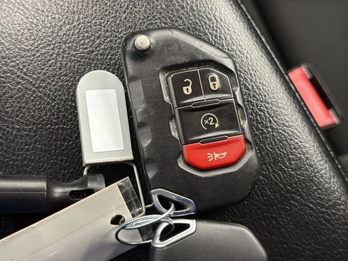 Used 2021 Jeep Wrangler Unlimited Sport image 30