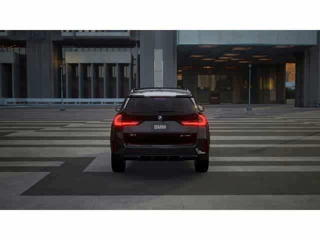 Used 2026 BMW X1 xDrive28i w/ Technology Package AWD/4WD image 5