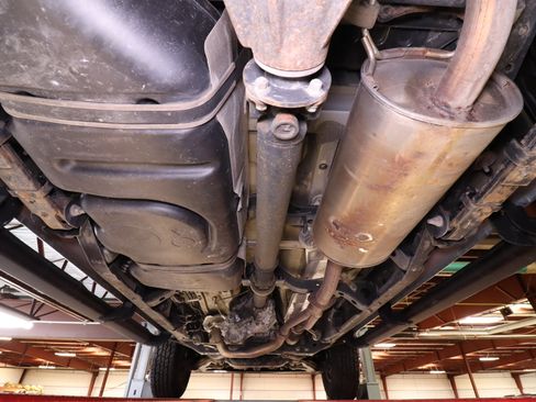 Used 2018 Toyota Tacoma SR image 38