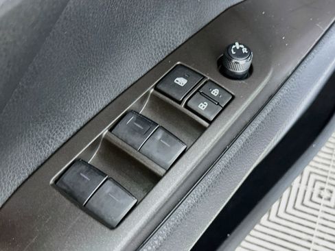 Used 2024 Toyota Camry SE FWD image 17