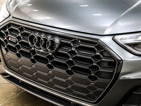 Used 2024 Audi SQ5 Premium Plus w/ Premium Plus Package image 14