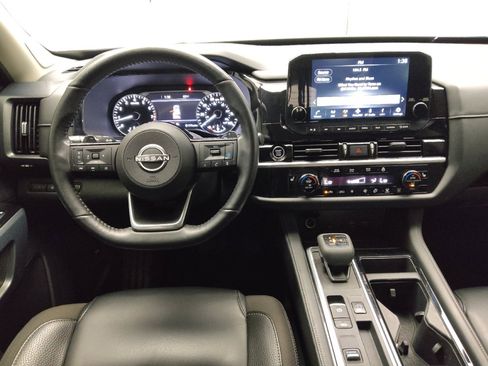 Used 2022 Nissan Pathfinder SL w/ SL Premium Package FWD image 22