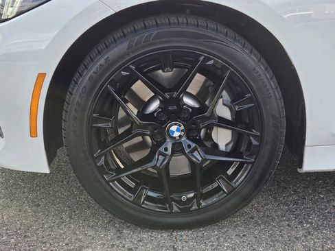 Used 2025 BMW 330i xDrive Sedan AWD/4WD image 10