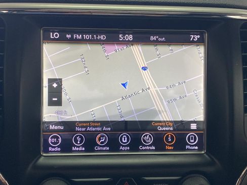 Used 2018 Jeep Grand Cherokee Limited AWD/4WD image 29