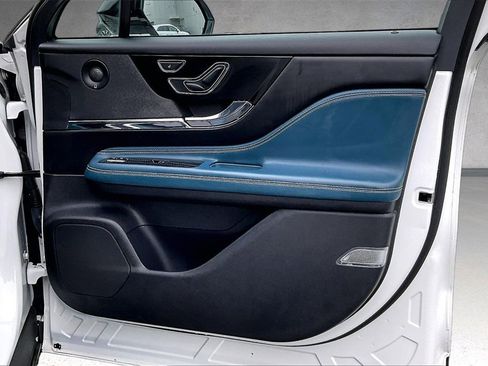 Used 2020 Lincoln Corsair Reserve w/ Elements Package image 28