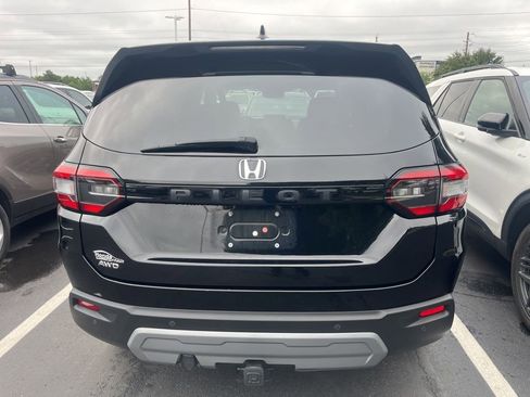 Used 2023 Honda Pilot EX-L image 3