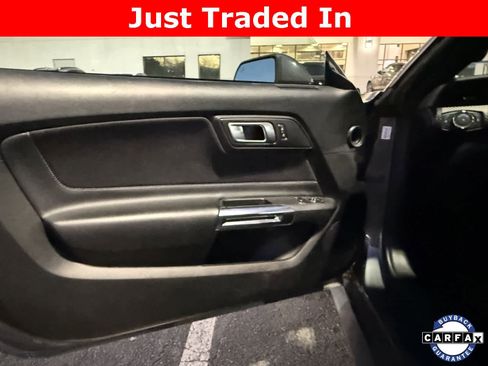 Used 2021 Ford Mustang Coupe image 12