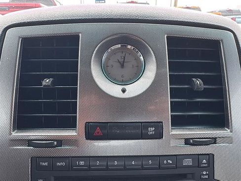 Used 2006 Chrysler 300 Touring RWD image 24
