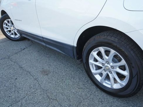 Used 2021 Chevrolet Equinox LT FWD image 6