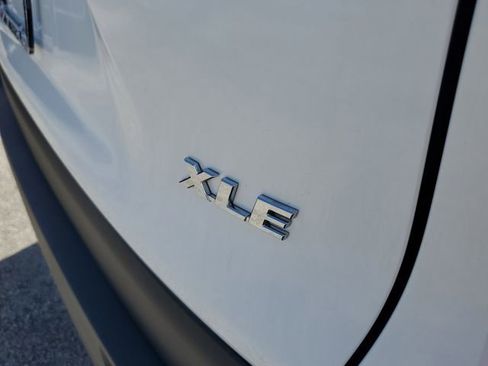 Used 2025 Toyota RAV4 XLE w/ Convenience Package FWD image 7