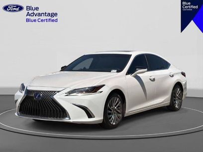 Used 2021 Lexus ES 300h w/ Luxury Package