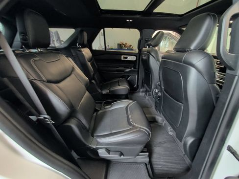 Used 2020 Ford Explorer ST w/ Premium Technology Package AWD/4WD image 17