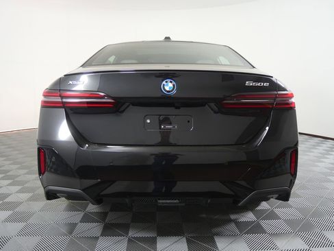 New 2027 BMW 550e xDrive AWD/4WD image 4