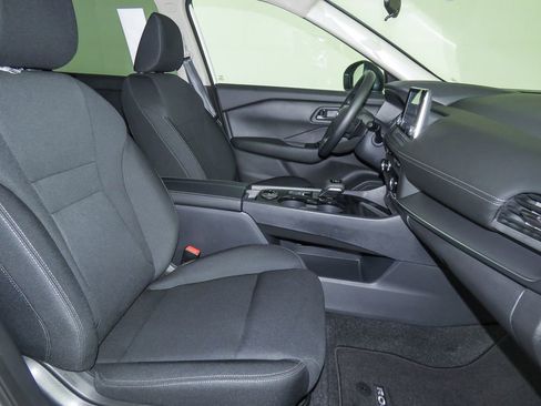 Certified 2025 Nissan Rogue S image 12