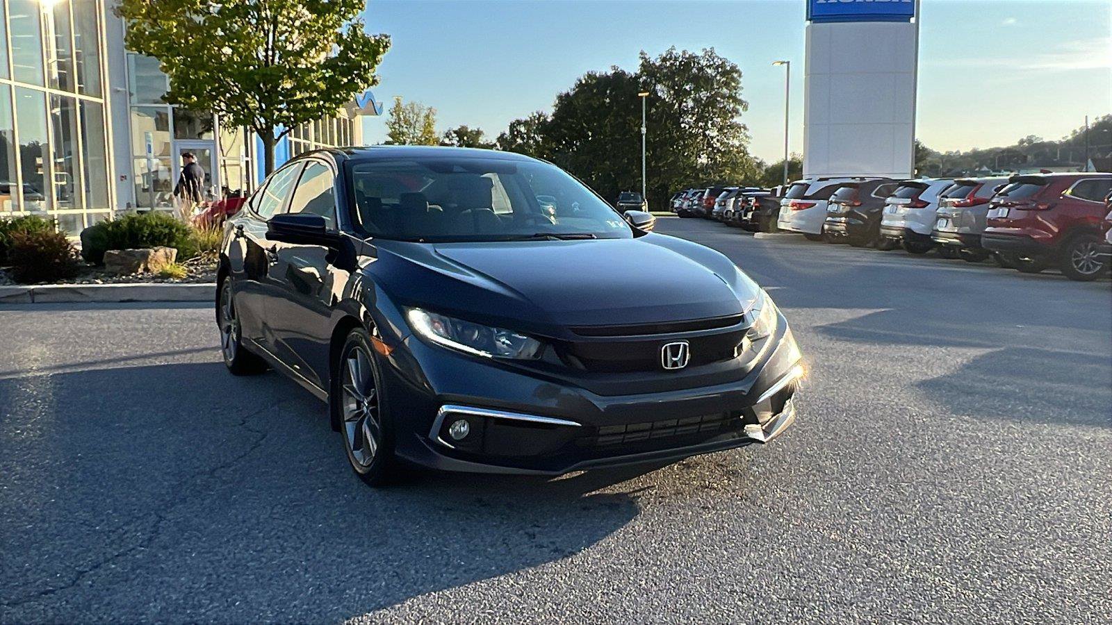Used 2020 Honda Civic EX image 1