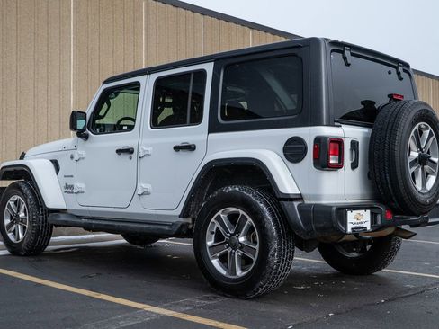 Used 2022 Jeep Wrangler Unlimited Sahara image 5