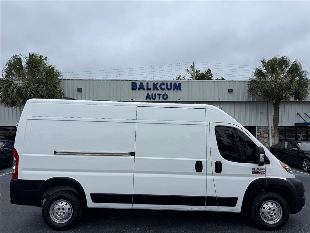 Used 2021 RAM ProMaster 2500 w/ Convenience Group FWD image 1