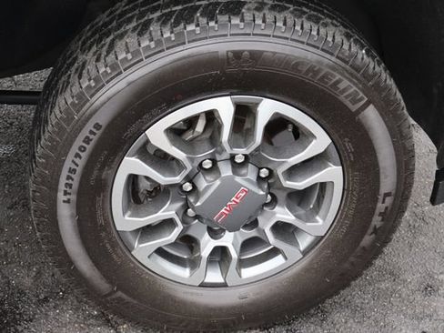 Used 2025 GMC Sierra 2500 SLE w/ SLE Value Package; AWD/4WD image 28