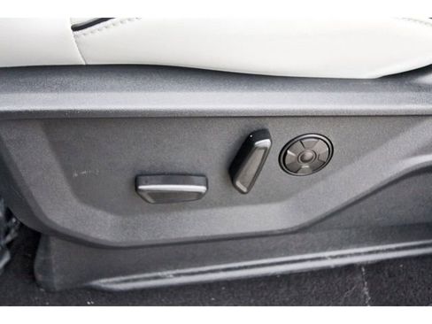 Used 2025 Ford Expedition Max Platinum w/ Platinum Ultimate Package image 26