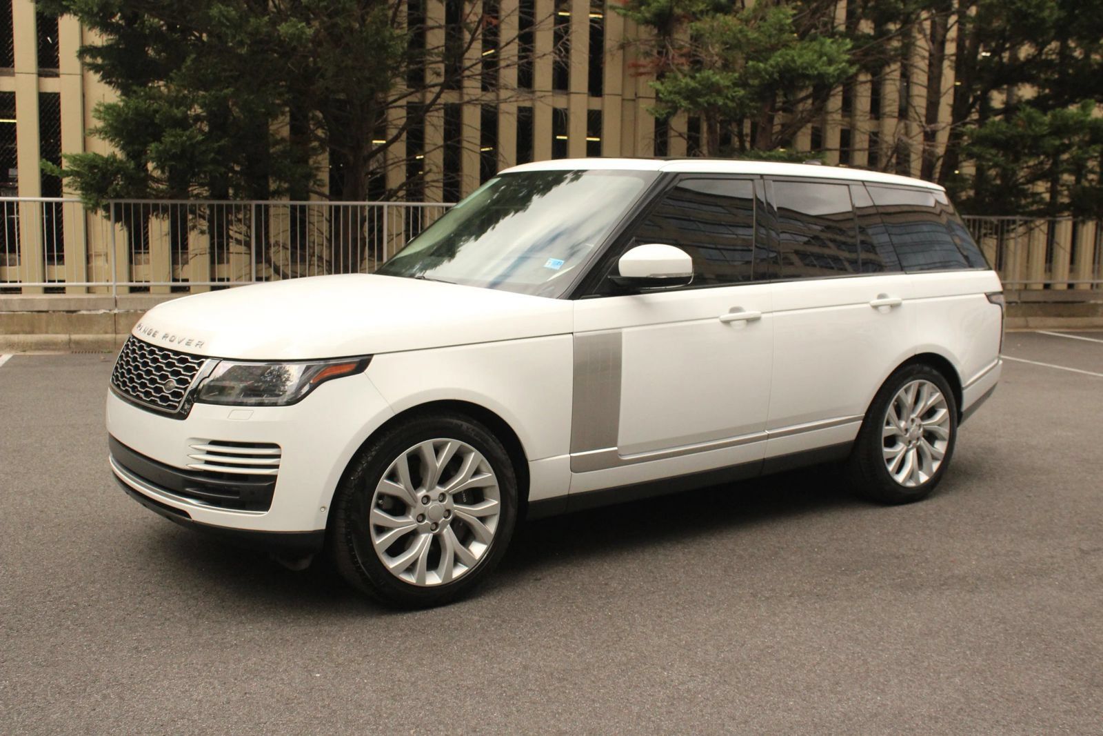 Used 2021 Land Rover Range Rover Westminster Edition AWD/4WD image 12