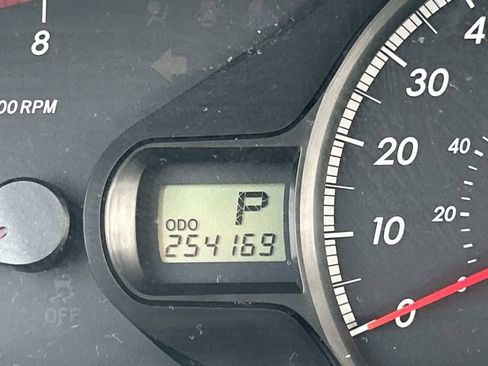 Used 2011 Toyota Sienna FWD image 13