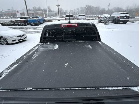 Used 2016 Chevrolet Colorado Z71 image 37