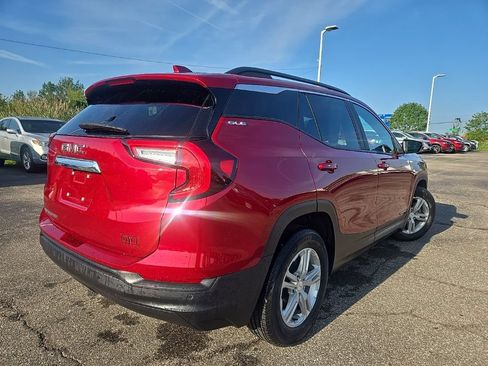 Certified 2023 GMC Terrain SLE w/ Driver Convenience Package FWD image 5