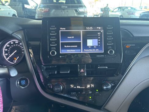 Used 2023 Toyota Camry SE w/ Convenience Package FWD image 10