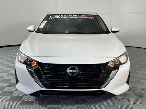 Certified 2024 Nissan Sentra SV FWD image 3