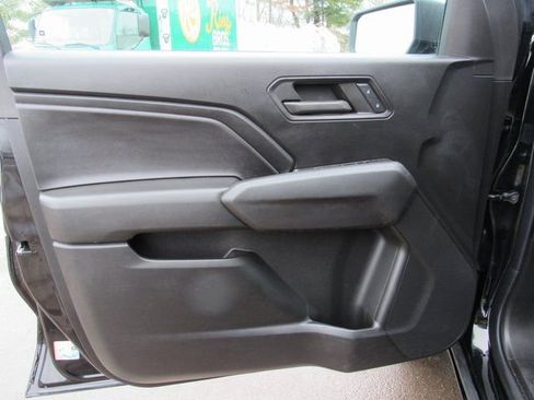 Used 2023 Chevrolet Colorado W/T image 10