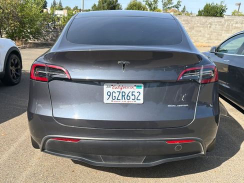 Used 2023 Tesla Model Y Long Range AWD/4WD image 5