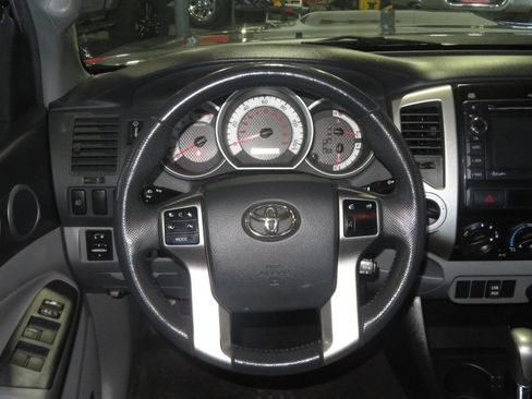 Used 2012 Toyota Tacoma 4x4 Double Cab image 37